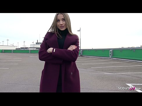 ❤️ VĀCU SKAUTS IR SAPNIS, PIESKARAS STEELE, AUTOSTĀVVIETA TELLTALE UN SEXY PAR NAUDU Porno pie lv.sexygirlspics-com.ru ❌